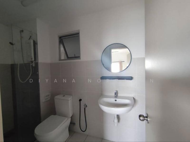 Service Residence for Sale at Alanis Residence - Diyana Norrzuan - Bathroom - PropertyGuru.com.my