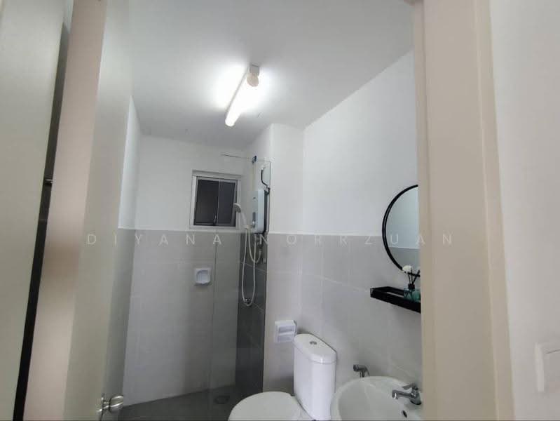 Service Residence for Sale at Alanis Residence - Diyana Norrzuan - Bathroom - PropertyGuru.com.my