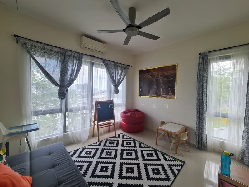 3-storey Terraced House for Sale in Seri Kembangan (Selangor) - Grace Tan - PropertyGuru.com.my