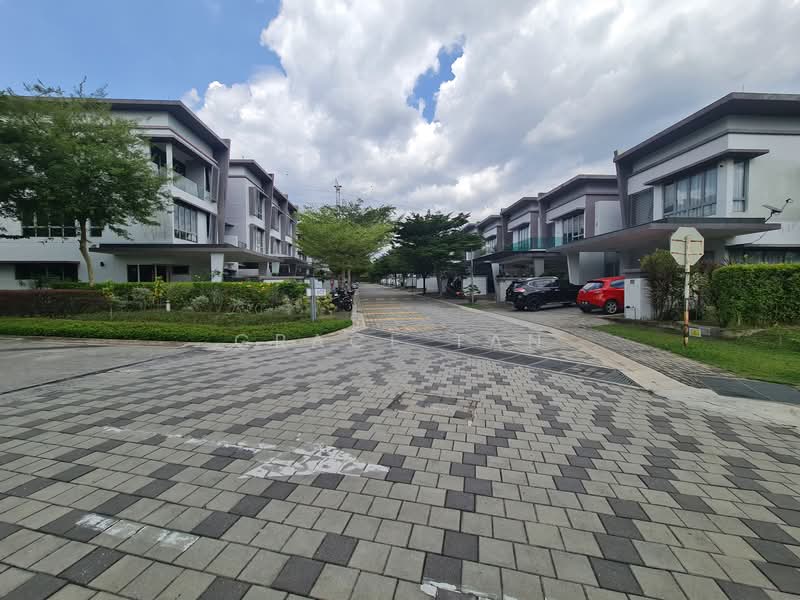 3-storey Terraced House for Sale in Seri Kembangan (Selangor) - Grace Tan - PropertyGuru.com.my