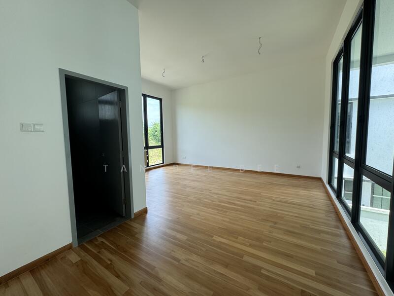 Untuk Dijual - Taman Austin Heights