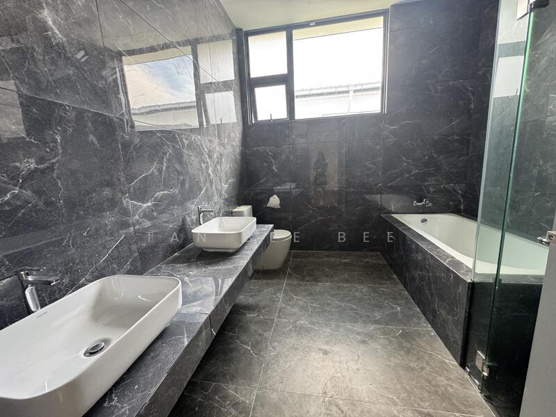 Untuk Dijual - Taman Austin Heights