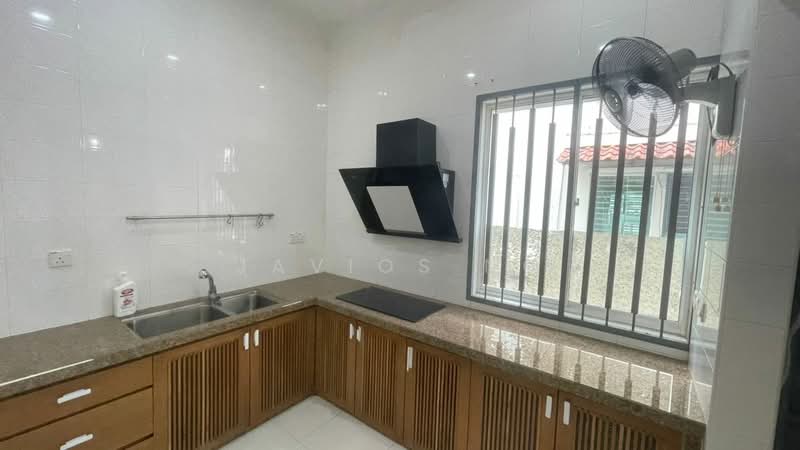 3-storey Terraced House for Rent in Tanjung Bungah (Penang) - Javios Ng - Kitchen - PropertyGuru.com.my