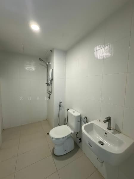 Condominium for Rent at The Latitude Condominium - Suan Lay Ooi - Bathroom - PropertyGuru.com.my