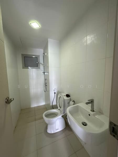 Condominium for Rent at The Latitude Condominium - Suan Lay Ooi - Bathroom - PropertyGuru.com.my