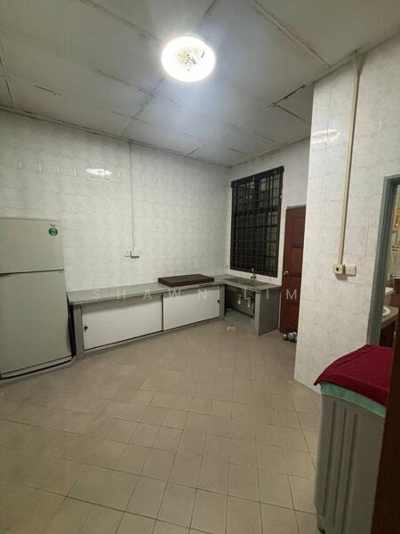 For Sale - Taman Molek