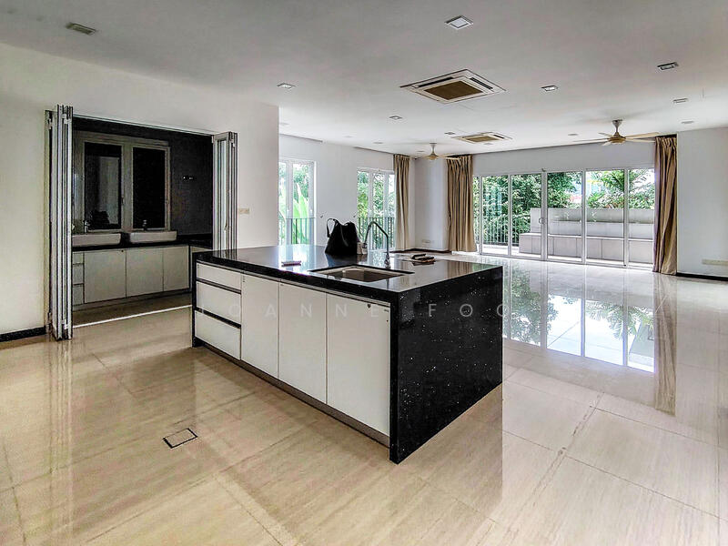 Joanne Foo Property 0163108697