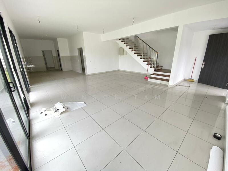 2-storey Terraced House for Sale in U16, Elmina Gardens (Shah Alam) - Winson Tam - Living Room - PropertyGuru.com.my