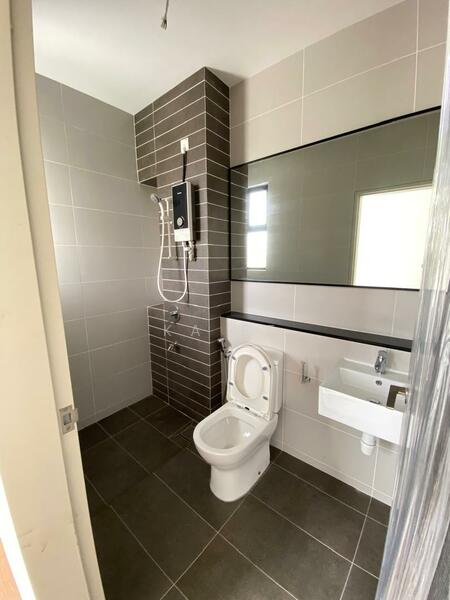 2-storey Terraced House for Sale in U16, Elmina Gardens (Shah Alam) - Ka Ee - Bathroom - PropertyGuru.com.my