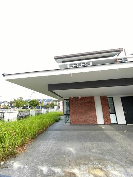 2-storey Terraced House for Sale in U16, Elmina Gardens (Shah Alam) - Ka Ee - Exterior - PropertyGuru.com.my