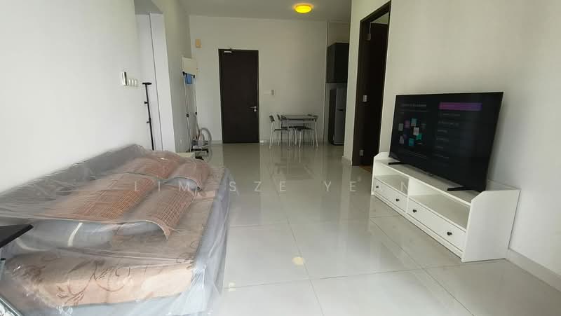 Apartment for Rent at Bay Point @ Country Garden Danga Bay - Lim Sze Yean - Living Room - PropertyGuru.com.my