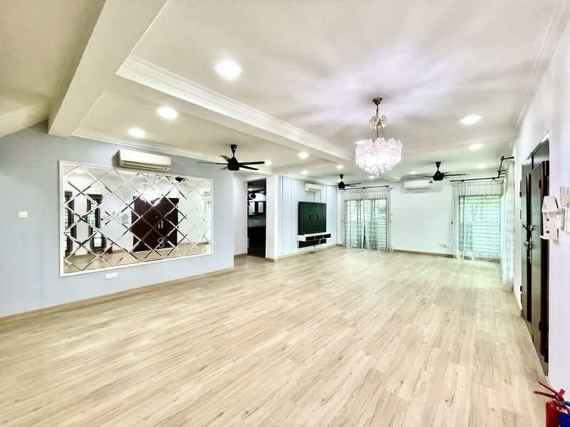 Taman TTDI Jaya untuk Untuk Dijual - RM 990,000, Apr 2026 - Living Room - PropertyGuru.com.my