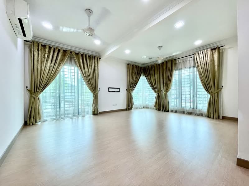 Taman TTDI Jaya untuk Untuk Dijual - RM 990,000, Apr 2026 - Living Room - PropertyGuru.com.my