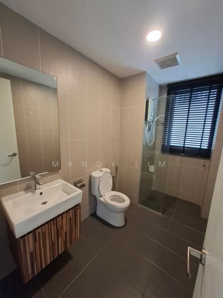 Kondominium untuk Disewa di Cristal Serin Residence - Mandy Lim - Bathroom - PropertyGuru.com.my