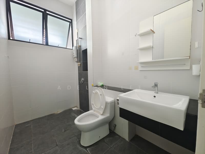Rumah Teres 2 Tingkat untuk Dijual di Eco Majestic (Semenyih) - Adelyn Lee - Bathroom - PropertyGuru.com.my