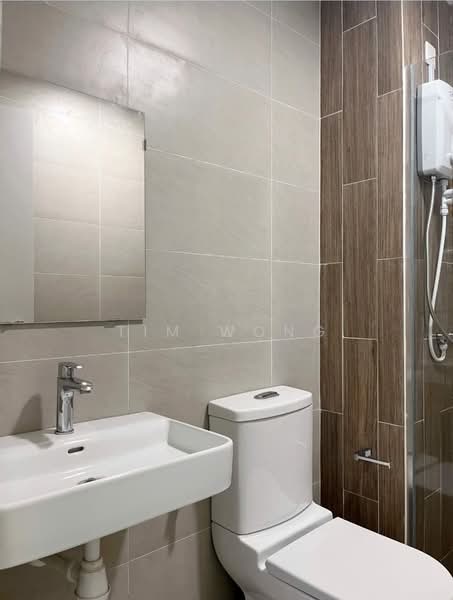 Servis Apartment untuk Disewa di RYAN & MIHO - Tim Wong - Bathroom - PropertyGuru.com.my