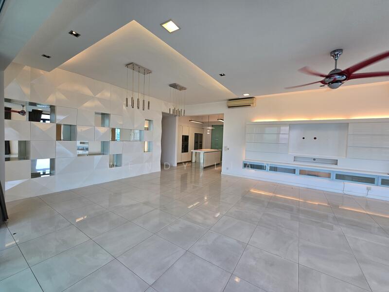 Untuk Disewa - Zehn Bukit Pantai