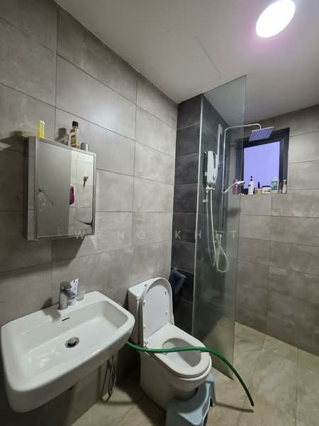 Condominium for Sale at Bennington Residences @ SkyArena - Weng Khit - Bathroom - PropertyGuru.com.my