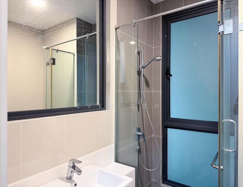 The LIGHT COLLECTION II untuk Untuk Disewa - RM 2,300 /bulan, Apr 2026 - Bathroom - PropertyGuru.com.my