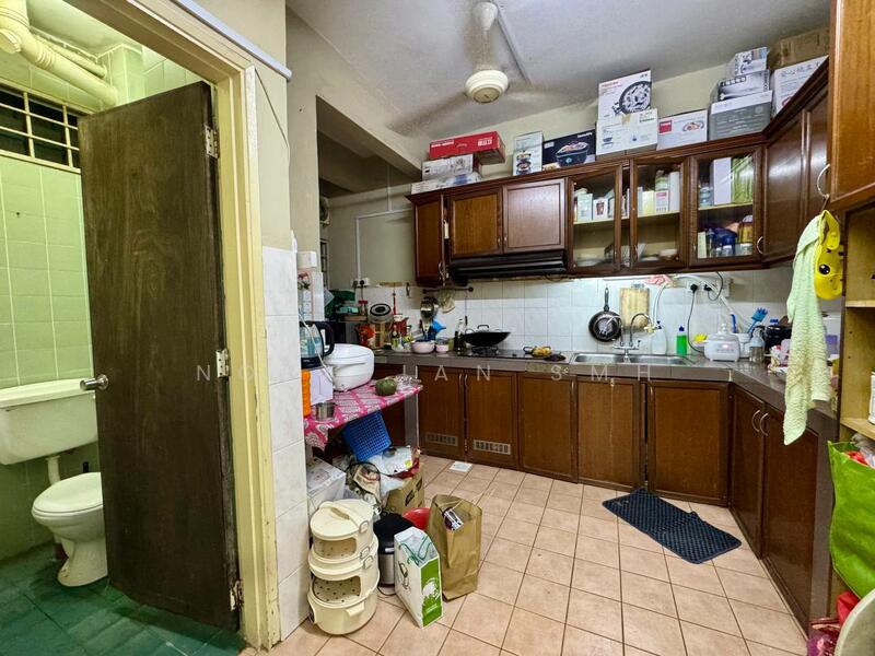 2.5-storey Terraced House for Sale in Ampang (Kuala Lumpur) - Norafian SMH - Kitchen - PropertyGuru.com.my