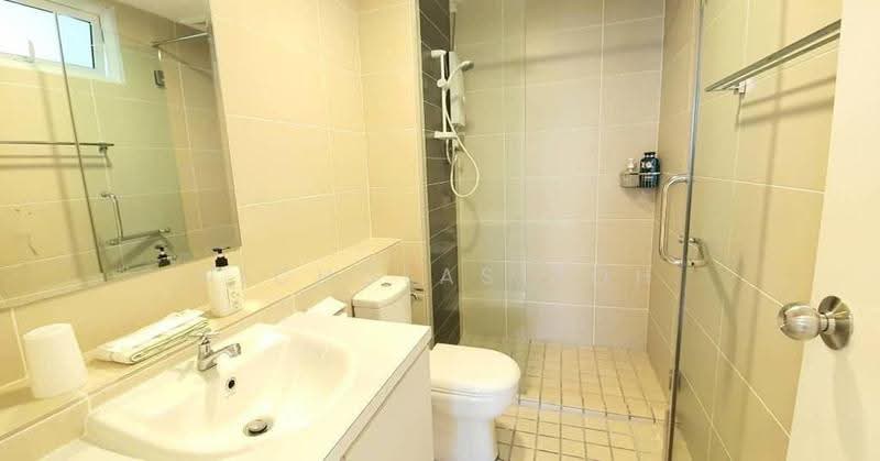 Kondominium untuk Dijual di The Haven - Nicholas Poh - Bathroom - PropertyGuru.com.my