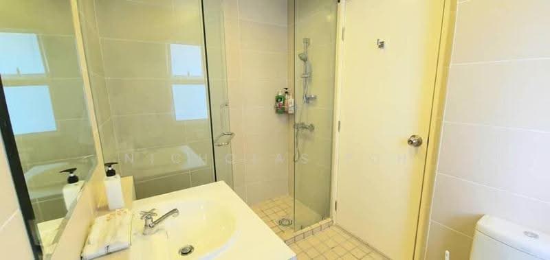 Kondominium untuk Dijual di The Haven - Nicholas Poh - Bathroom - PropertyGuru.com.my