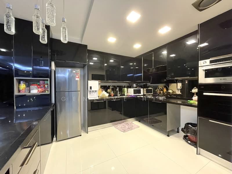Rumah Teres 3 Tingkat untuk Disewa di Lake Fields (Sungai Besi) - Geneive Hii - Kitchen - PropertyGuru.com.my