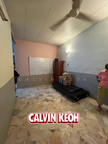 1-storey Terraced House for Sale in Taman Iping (Batu Maung) - Calvin Keoh - Interior - PropertyGuru.com.my