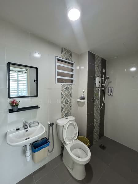 Kondominium untuk Disewa di The Anderson - Connie Lai - Bathroom - PropertyGuru.com.my