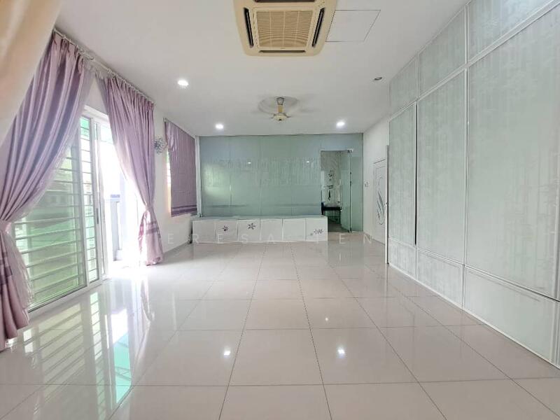 Semi-Detached House for Sale in Bandar Bukit Tinggi 2 (Klang) - Teresa Teng - Living Room - PropertyGuru.com.my