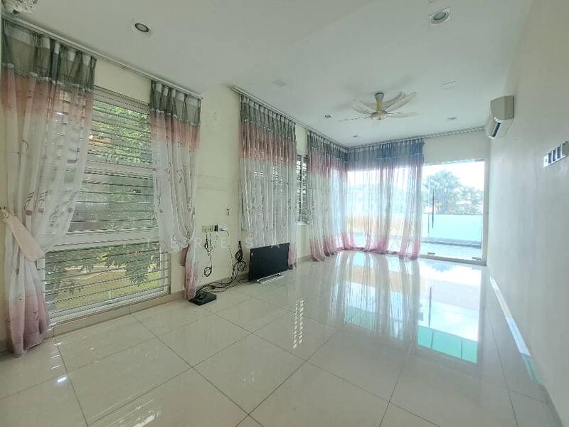 Semi-Detached House for Sale in Bandar Bukit Tinggi 2 (Klang) - Teresa Teng - Living Room - PropertyGuru.com.my