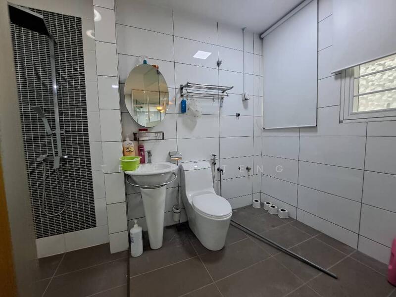 Semi-Detached House for Sale in Bandar Bukit Tinggi 2 (Klang) - Teresa Teng - Bathroom - PropertyGuru.com.my