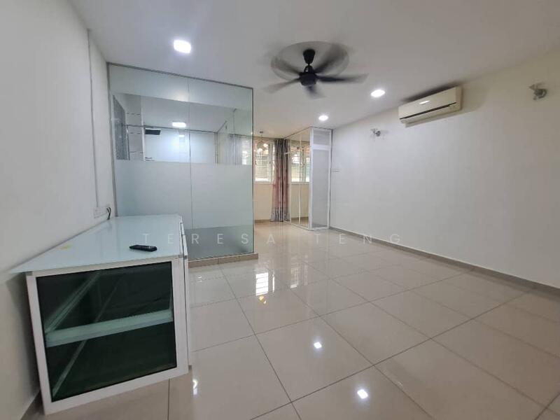 Semi-Detached House for Sale in Bandar Bukit Tinggi 2 (Klang) - Teresa Teng - Living Room - PropertyGuru.com.my