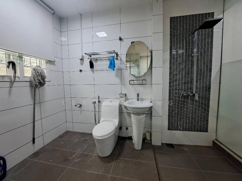 Semi-Detached House for Sale in Bandar Bukit Tinggi 2 (Klang) - Teresa Teng - Bathroom - PropertyGuru.com.my