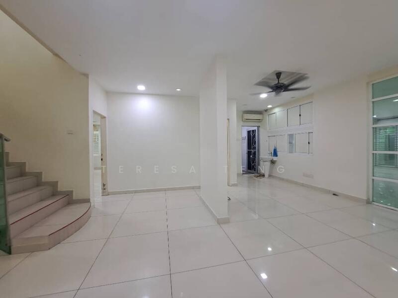 Semi-Detached House for Sale in Bandar Bukit Tinggi 2 (Klang) - Teresa Teng - Living Room - PropertyGuru.com.my