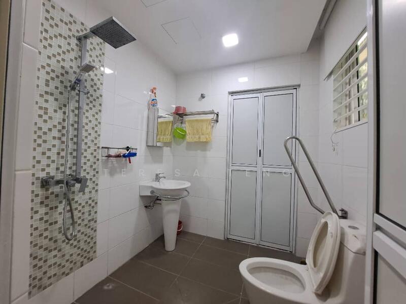 Semi-Detached House for Sale in Bandar Bukit Tinggi 2 (Klang) - Teresa Teng - Bathroom - PropertyGuru.com.my