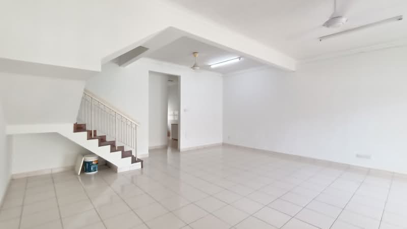 2-storey Terraced House for Sale in Bandar Puteri Puchong (Puchong) - Annie Yoon - Living Room - PropertyGuru.com.my