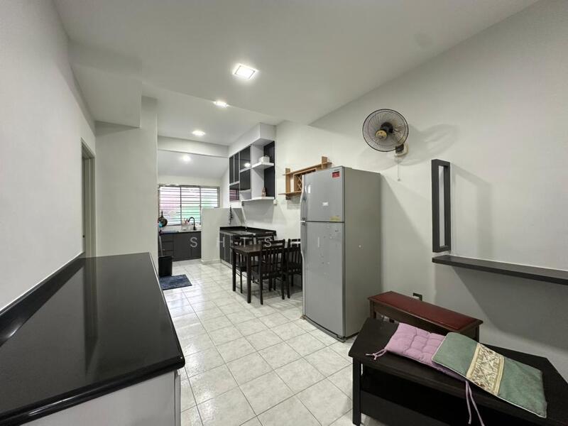 Untuk Disewa - Jalan Merbuk bandar pUtra