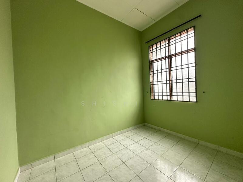 Untuk Disewa - Jalan Merbuk bandar pUtra