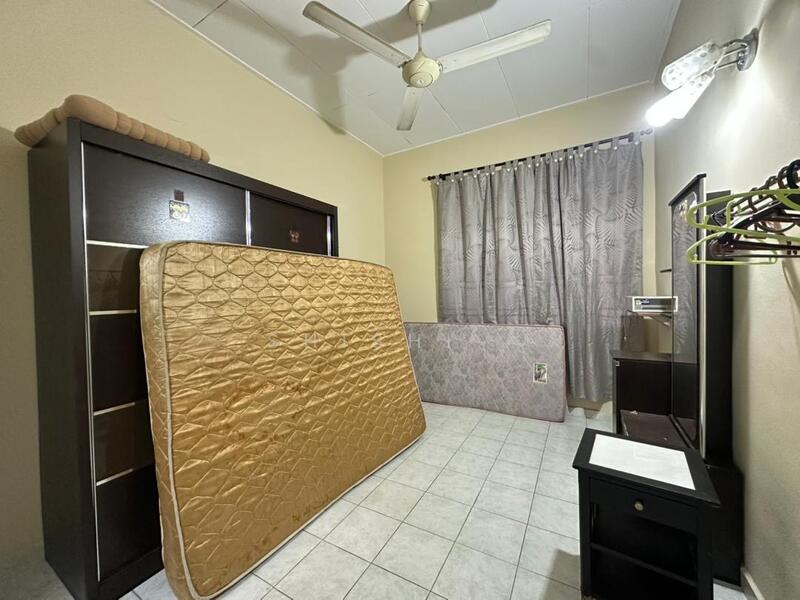 Untuk Disewa - Jalan Merbuk bandar pUtra