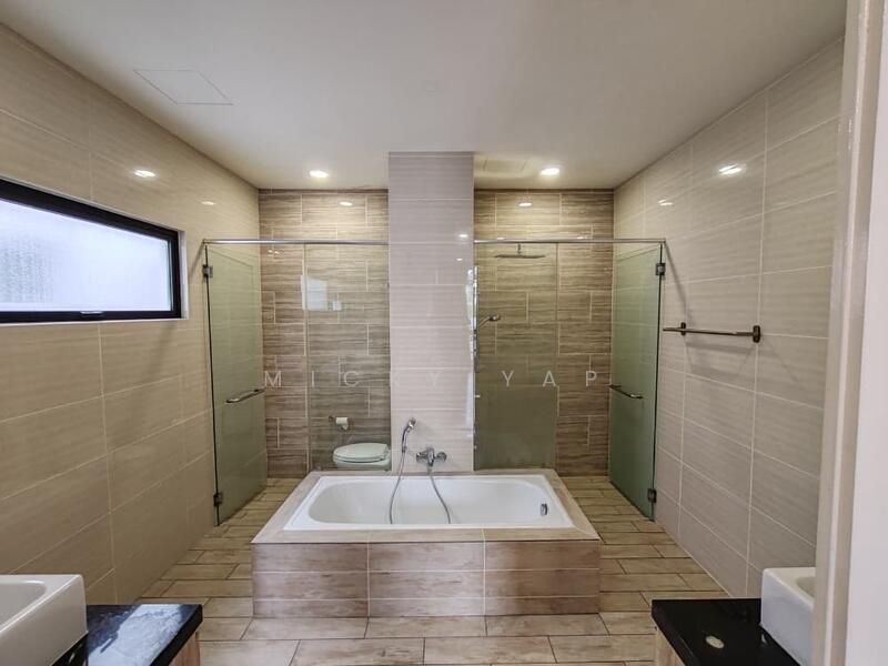 Terraced House for Rent in 16 Sierra (Puchong) - Micky Yap - Bathroom - PropertyGuru.com.my