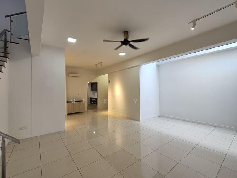 Terraced House for Rent in 16 Sierra (Puchong) - Micky Yap - Living Room - PropertyGuru.com.my