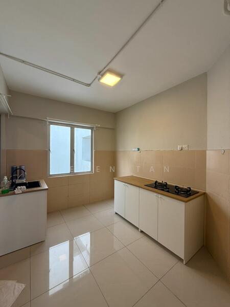 Servis Apartment untuk Disewa di Main Place Residence - Helen Tan - Kitchen - PropertyGuru.com.my