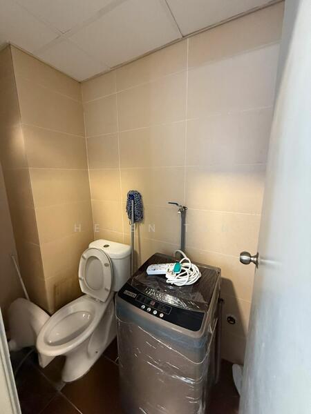 Servis Apartment untuk Disewa di Main Place Residence - Helen Tan - Bathroom - PropertyGuru.com.my