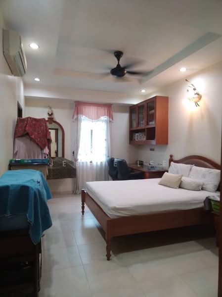 Semi-Detached House for Sale in Taman Telok Molek (Butterworth) - Jessie Lee - Bedroom - PropertyGuru.com.my