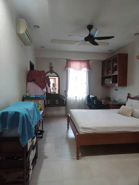 Semi-Detached House for Sale in Taman Telok Molek (Butterworth) - Jessie Lee - Bedroom - PropertyGuru.com.my