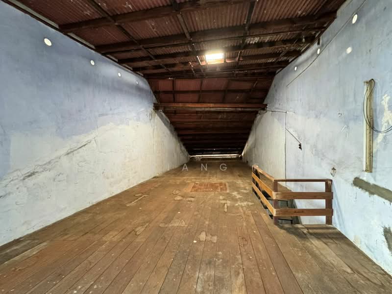Kedai untuk Disewa di Kampung Hulu (Melaka City) - Chin Siang Fong - top floor - PropertyGuru.com.my