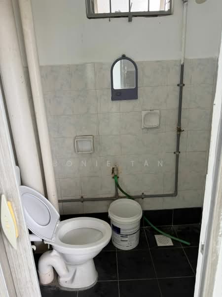 Apartment for Rent at Pangsapuri Lagoon Perdana - Bonie Tan - Bathroom - PropertyGuru.com.my