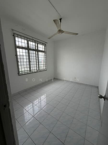 Apartment for Rent at Pangsapuri Lagoon Perdana - Bonie Tan - Interior - PropertyGuru.com.my