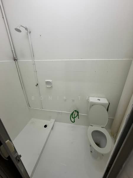 Apartment for Rent at Pangsapuri Lagoon Perdana - Bonie Tan - Bathroom - PropertyGuru.com.my